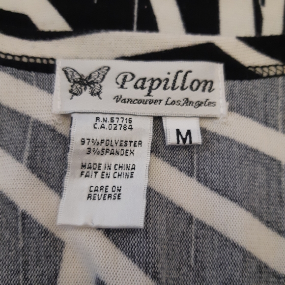 Papillon size medium sunburst geometric light knit round neck dress - Picture 9 of 10